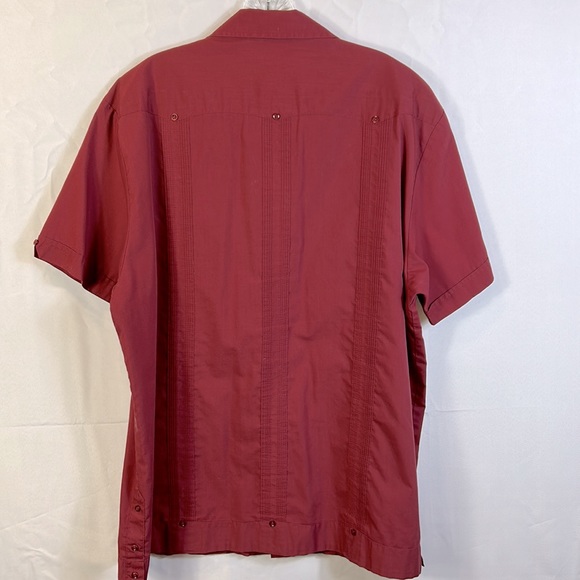 Havanera Co. Maroon Button Down Shirt Size XL. 4 Front Pockets. Button Details - Picture 3 of 6
